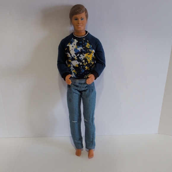 1966 Barbie And 1968 Ken In A Rare 1972 Mountain Ski Cabin Travel Case - Picture 9 of 12